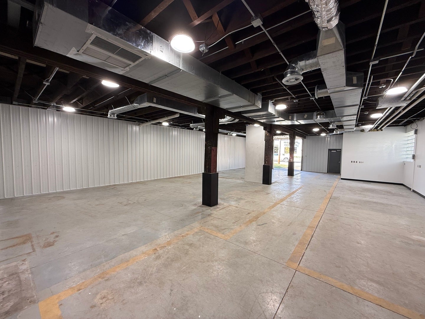 221 E 5th Street