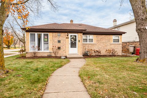 A home in La Grange Park