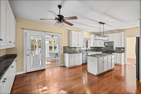 Tiny photo for 5131 Emerson Avenue W, Rolling Meadows, IL 60067 (MLS # 12784099)