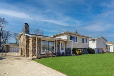 Tiny photo for 434 S Yale Avenue, Addison, IL 60101 (MLS # 12578386)