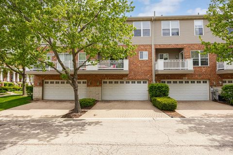Tiny photo for 1103 LONGWOOD Drive, Lisle, IL 60532 (MLS # 12639741)