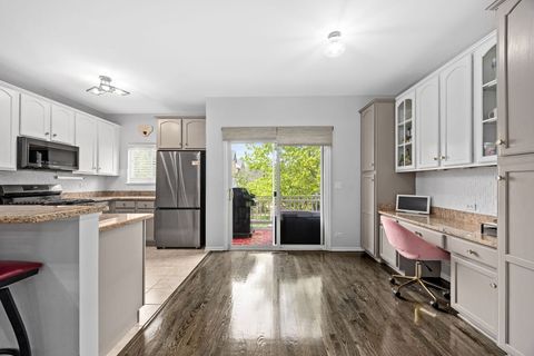 Tiny photo for 1103 LONGWOOD Drive, Lisle, IL 60532 (MLS # 12639741)