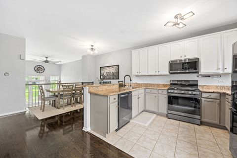 Tiny photo for 1103 LONGWOOD Drive, Lisle, IL 60532 (MLS # 12639741)