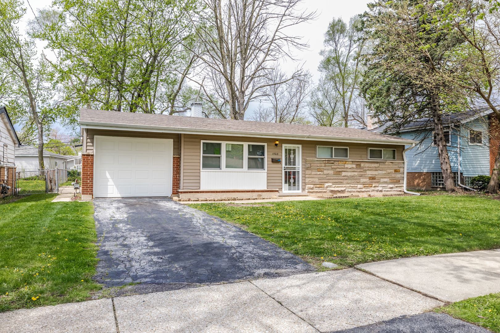 1508 Lincoln Place