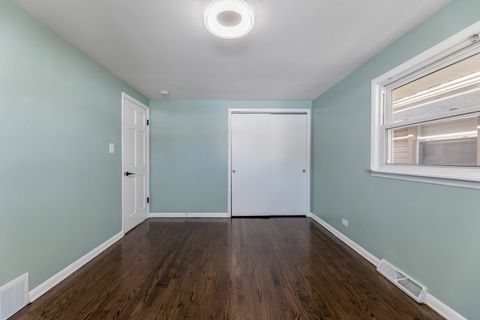 Tiny photo for 7745 Nashville Avenue N, Burbank, IL 60459 (MLS # 12559465)