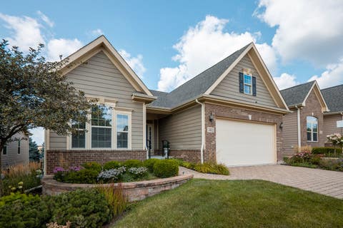 Photo of 3812 Ridge Pointe Drive, Geneva, IL 60134 (MLS # 12718428)