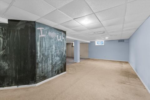 Tiny photo for 705 S Gables Boulevard, Wheaton, IL 60189 (MLS # 12583627)