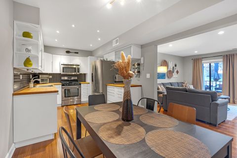 Tiny photo for 727 KILLARNEY Court #2D, Schaumburg, IL 60193 (MLS # 12522689)