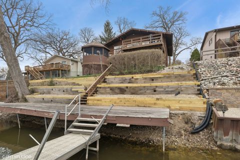 506 Castle Road McHenry IL 60050