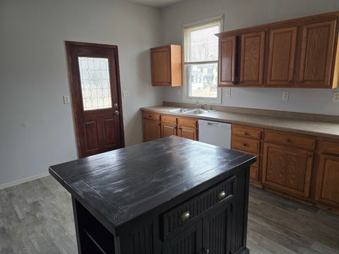 Tiny photo for 637 Kirkwood Boulevard, Davenport, IA 52803 (MLS # 12572899)