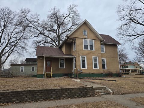 Tiny photo for 637 Kirkwood Boulevard, Davenport, IA 52803 (MLS # 12572899)