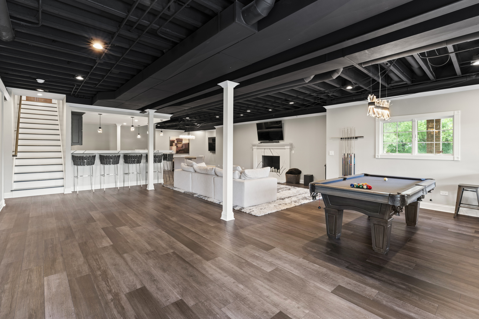 Inverness, Illinois 60010, United States, 5 Bedrooms Bedrooms, ,5 BathroomsBathrooms,Residential,Active,247219