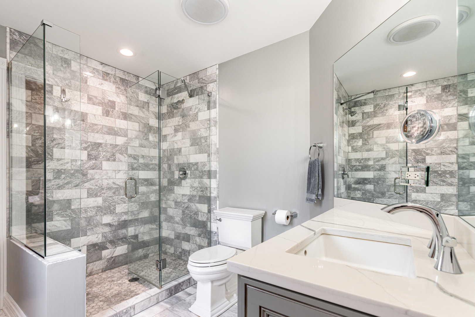 Inverness, Illinois 60010, United States, 5 Bedrooms Bedrooms, ,5 BathroomsBathrooms,Residential,Active,247219