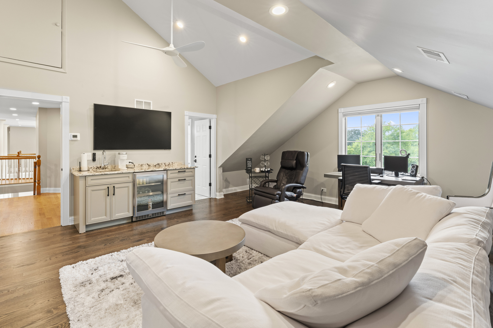 Inverness, Illinois 60010, United States, 5 Bedrooms Bedrooms, ,5 BathroomsBathrooms,Residential,Active,247219