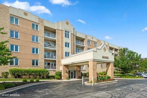 Photo of 2240 S Grace Street #404, Lombard, IL 60148 (MLS # 12753012)