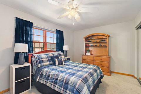 Tiny photo for 718 N Point Drive, Schaumburg, IL 60193 (MLS # 12468256)