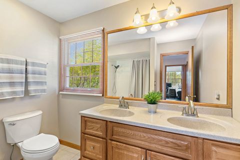 Tiny photo for 718 N Point Drive, Schaumburg, IL 60193 (MLS # 12468256)