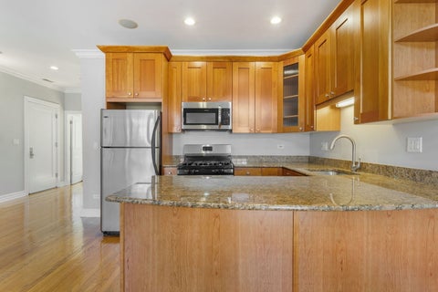 Tiny photo for 2705 N MILDRED Avenue #3A, Chicago, IL 60614 (MLS # 12780635)