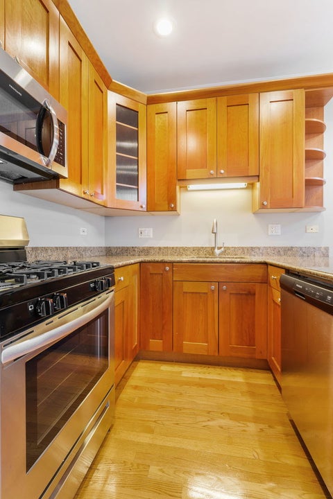 Tiny photo for 2705 N MILDRED Avenue #3A, Chicago, IL 60614 (MLS # 12780635)