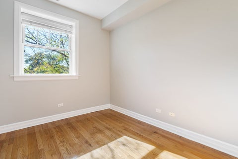 Tiny photo for 2705 N MILDRED Avenue #3A, Chicago, IL 60614 (MLS # 12780635)