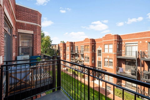 Tiny photo for 2705 N MILDRED Avenue #3A, Chicago, IL 60614 (MLS # 12780635)