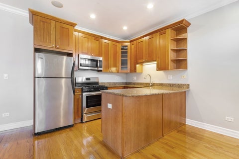 Tiny photo for 2705 N MILDRED Avenue #3A, Chicago, IL 60614 (MLS # 12780635)