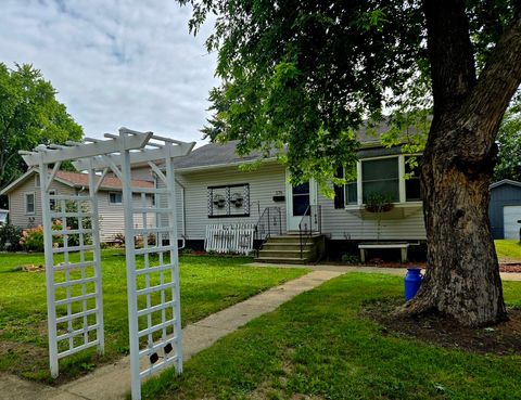 Tiny photo for 376 S Oak Street, Manteno, IL 60950 (MLS # 12441572)