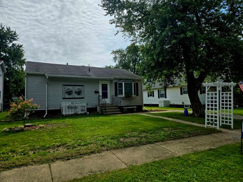 Tiny photo for 376 S Oak Street, Manteno, IL 60950 (MLS # 12441572)