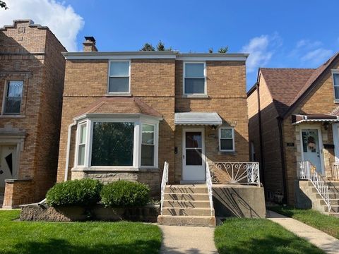 Photo of 5860 N MELVINA Avenue, Chicago, IL 60646 (MLS # 12495357) Photo of 5860 N MELVINA Avenue, Chicago, IL 60646 (MLS # 12495357)