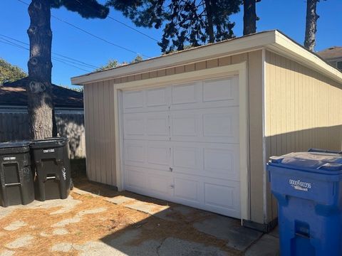 Tiny photo for 5860 N MELVINA Avenue, Chicago, IL 60646 (MLS # 12495357)