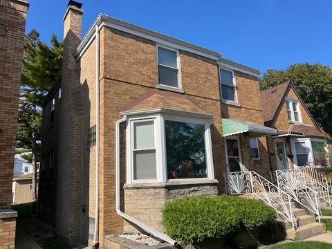 Tiny photo for 5860 N MELVINA Avenue, Chicago, IL 60646 (MLS # 12495357)
