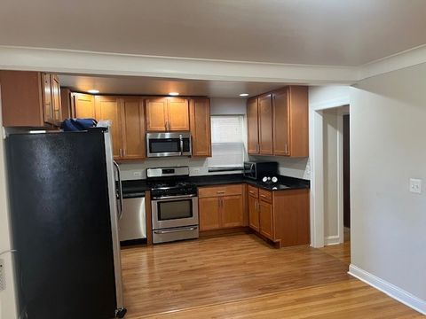 Tiny photo for 5860 N MELVINA Avenue, Chicago, IL 60646 (MLS # 12495357)