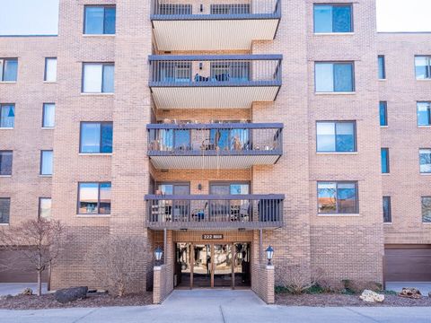 Photo of 222 Main Street #504, Evanston, IL 60202 (MLS # 12576315)