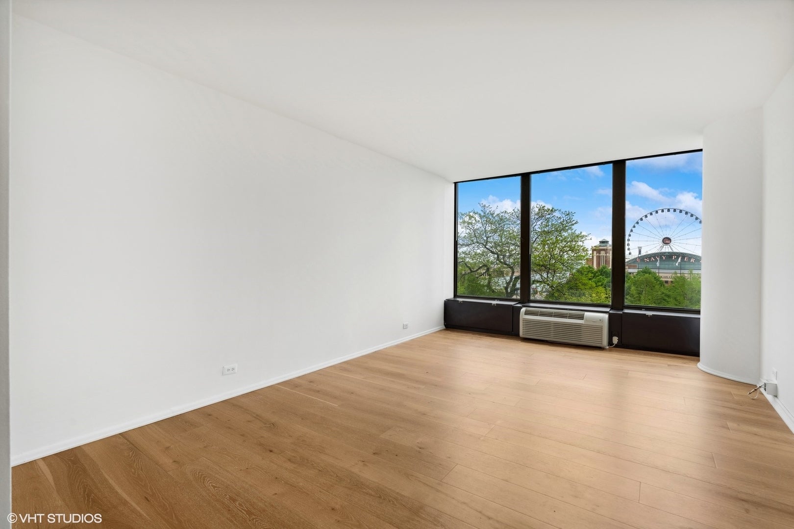 505 N Lake Shore Drive 405