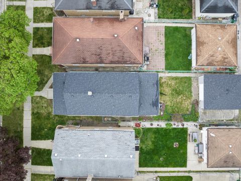 Tiny photo for 3734 Lombard Avenue, Berwyn, IL 60402 (MLS # 12480528)