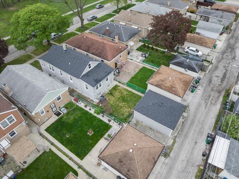 Tiny photo for 3734 Lombard Avenue, Berwyn, IL 60402 (MLS # 12480528)