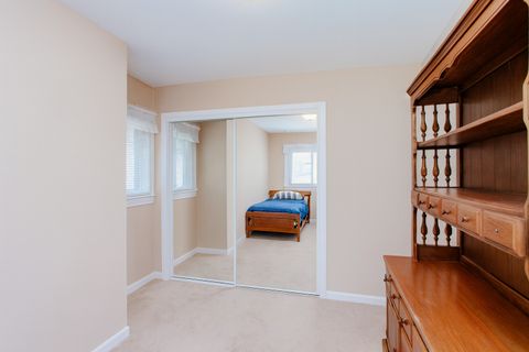 Tiny photo for 311 S Vine Avenue #E, Park Ridge, IL 60068 (MLS # 12530245)