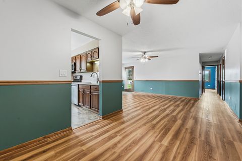 Tiny photo for 472 Elizabeth Drive #17-A-R, Wood Dale, IL 60191 (MLS # 12638674)