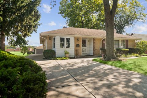 315 S We Go Trail Mount Prospect IL 60056