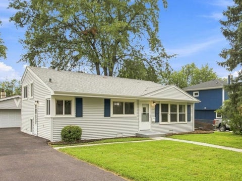 Photo of 1108 Kim Place, Lemont, IL 60439 (MLS # 12744290)