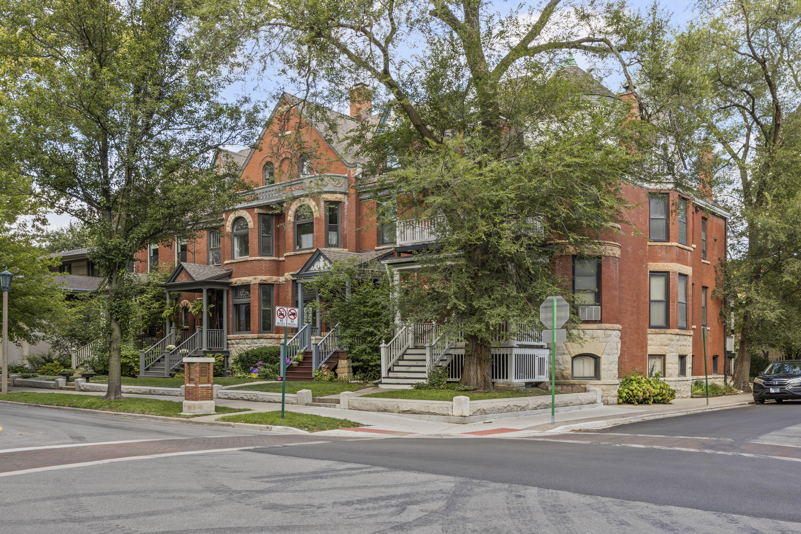 204 Forest Avenue