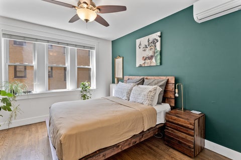 Tiny photo for 714 W BUENA Street #B, Chicago, IL 60613 (MLS # 12737196)