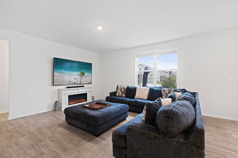 Tiny photo for 696 Kentshire Circle, Elgin, IL 60124 (MLS # 12536679)