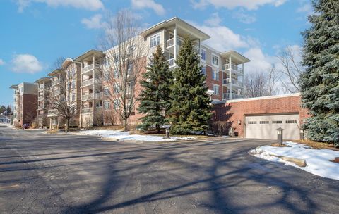 Tiny photo for 425 Benjamin Drive #403, Vernon Hills, IL 60061 (MLS # 12566057)