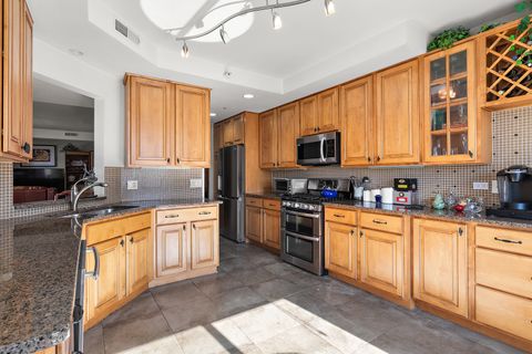 Tiny photo for 425 Benjamin Drive #403, Vernon Hills, IL 60061 (MLS # 12566057)