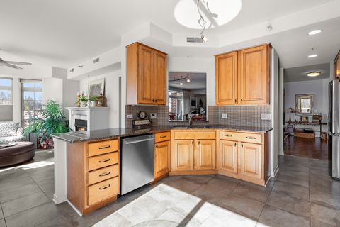 Tiny photo for 425 Benjamin Drive #403, Vernon Hills, IL 60061 (MLS # 12566057)