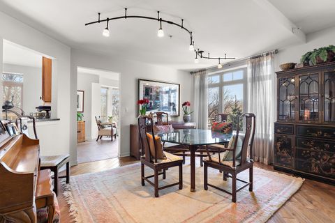 Tiny photo for 425 Benjamin Drive #403, Vernon Hills, IL 60061 (MLS # 12566057)