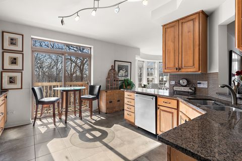 Tiny photo for 425 Benjamin Drive #403, Vernon Hills, IL 60061 (MLS # 12566057)