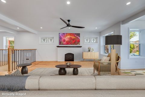 Tiny photo for 7427 S Oglesby Avenue, Chicago, IL 60649 (MLS # 12490702)