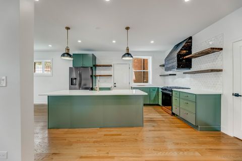 Tiny photo for 7427 S Oglesby Avenue, Chicago, IL 60649 (MLS # 12490702)